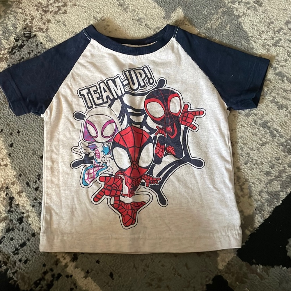 Spider man t shirt size 2T